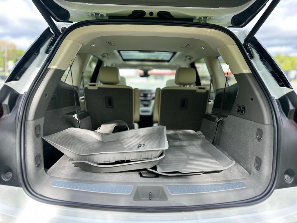 used 2023 Cadillac XT6 car, priced at $39,999