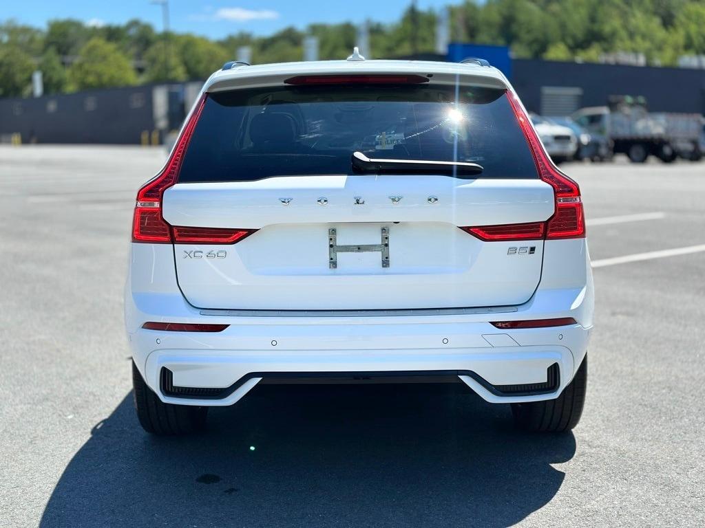 used 2023 Volvo XC60 car, priced at $40,548