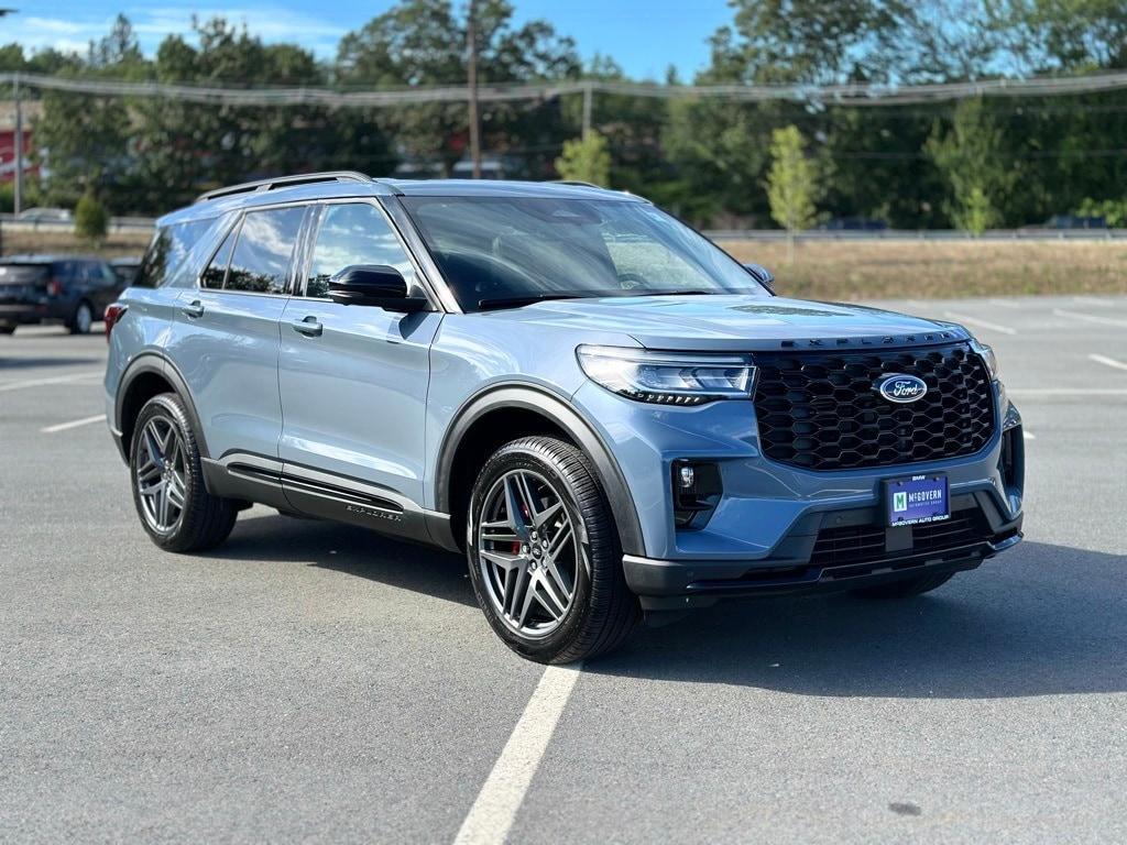 used 2025 Ford Explorer car, priced at $48,950