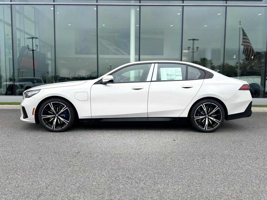 new 2025 BMW 550e car, priced at $83,625