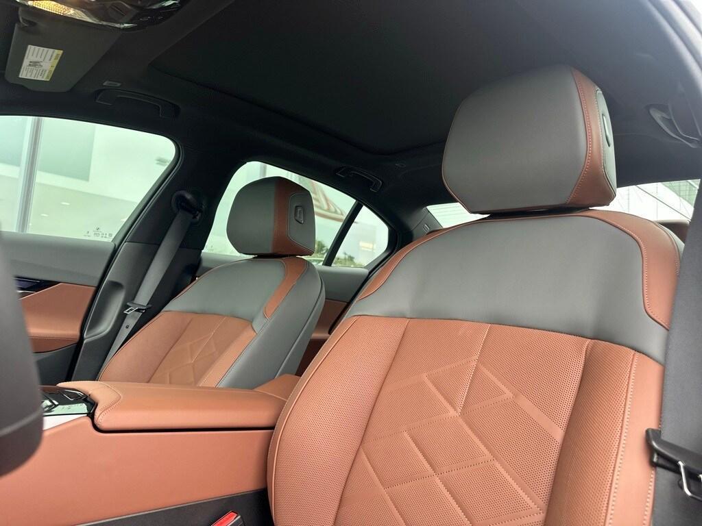 new 2025 BMW 550e car, priced at $83,625