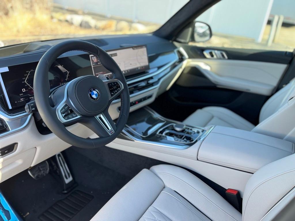 new 2025 BMW X7 car, priced at $115,655