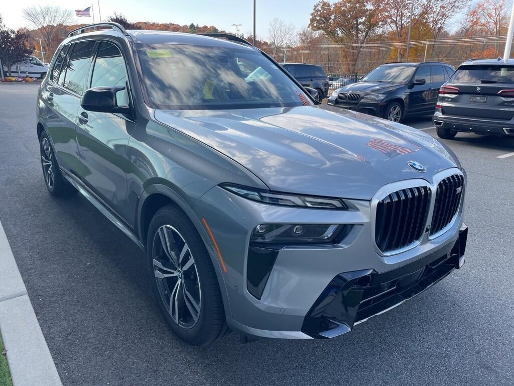 new 2025 BMW X7 car, priced at $113,675