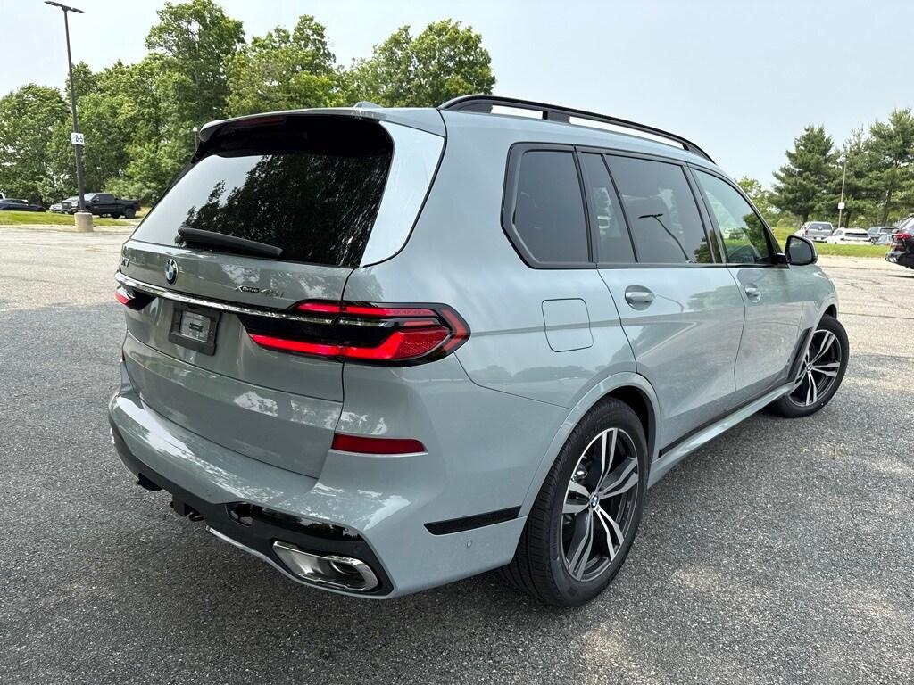 new 2026 BMW X7 car, priced at $95,675
