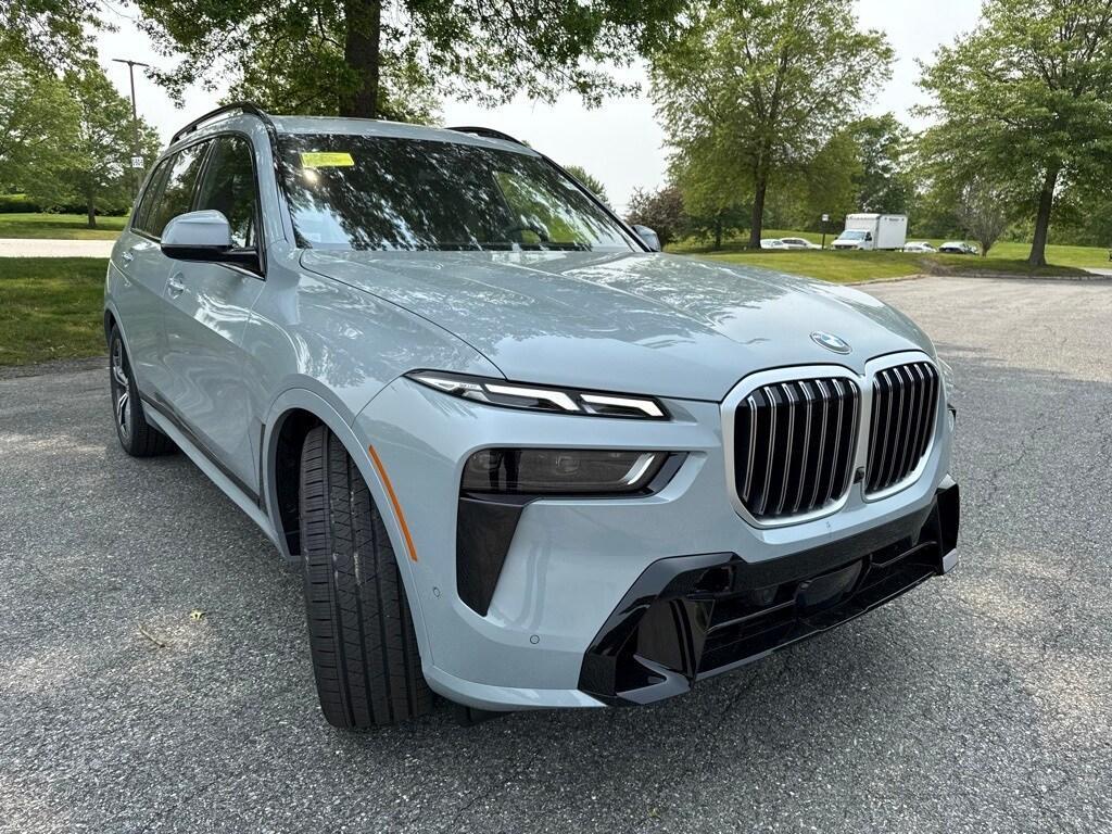 new 2026 BMW X7 car, priced at $95,675
