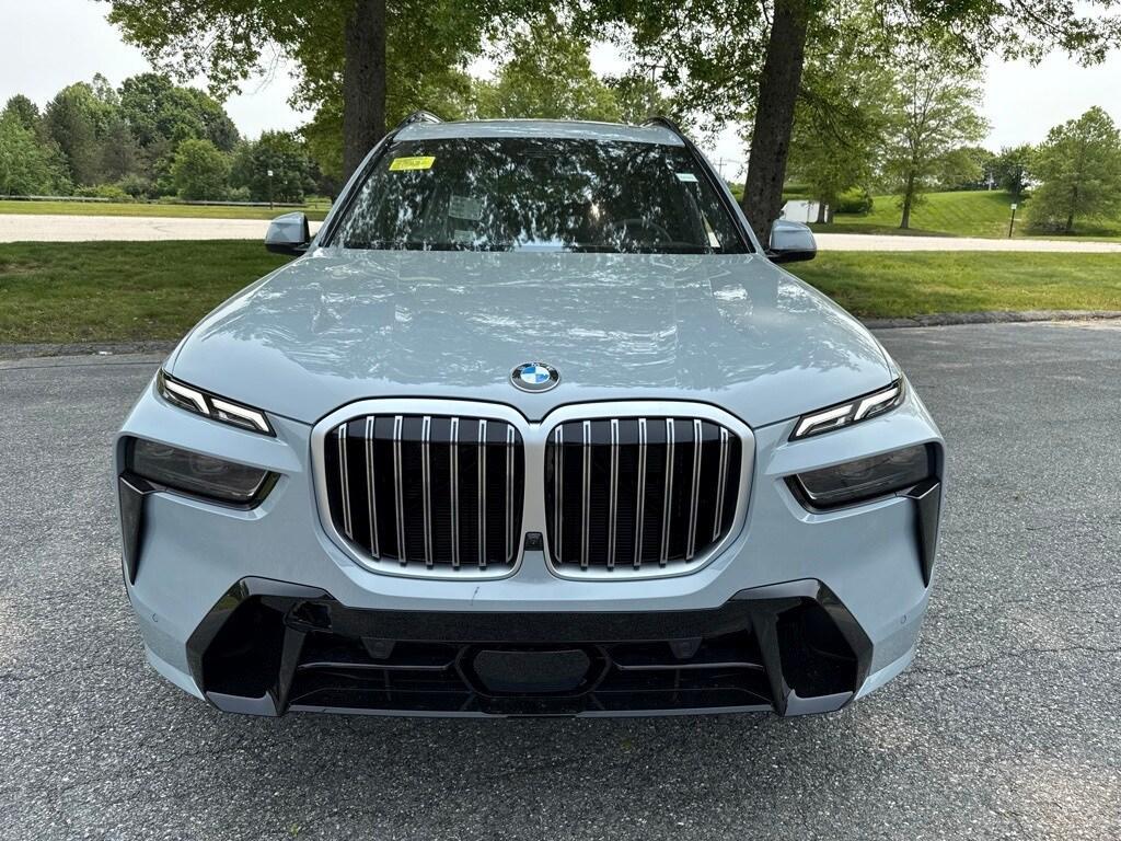 new 2026 BMW X7 car, priced at $95,675