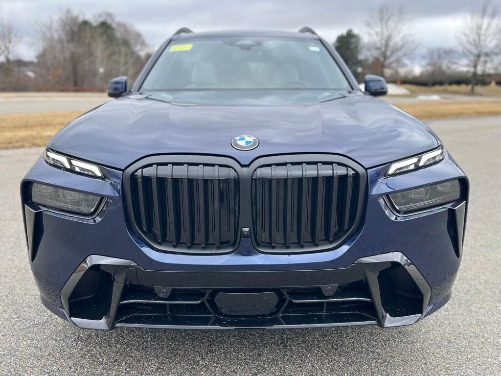 new 2025 BMW X7 car, priced at $97,355