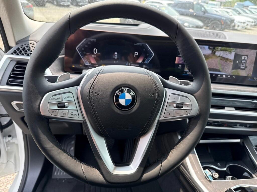 new 2026 BMW X7 car, priced at $91,925