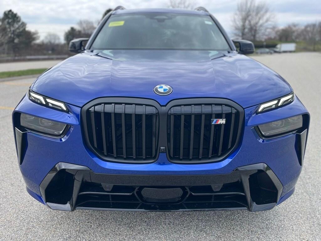 new 2025 BMW X7 car, priced at $118,825