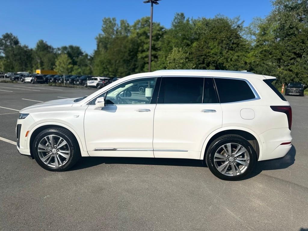 used 2022 Cadillac XT6 car, priced at $32,995