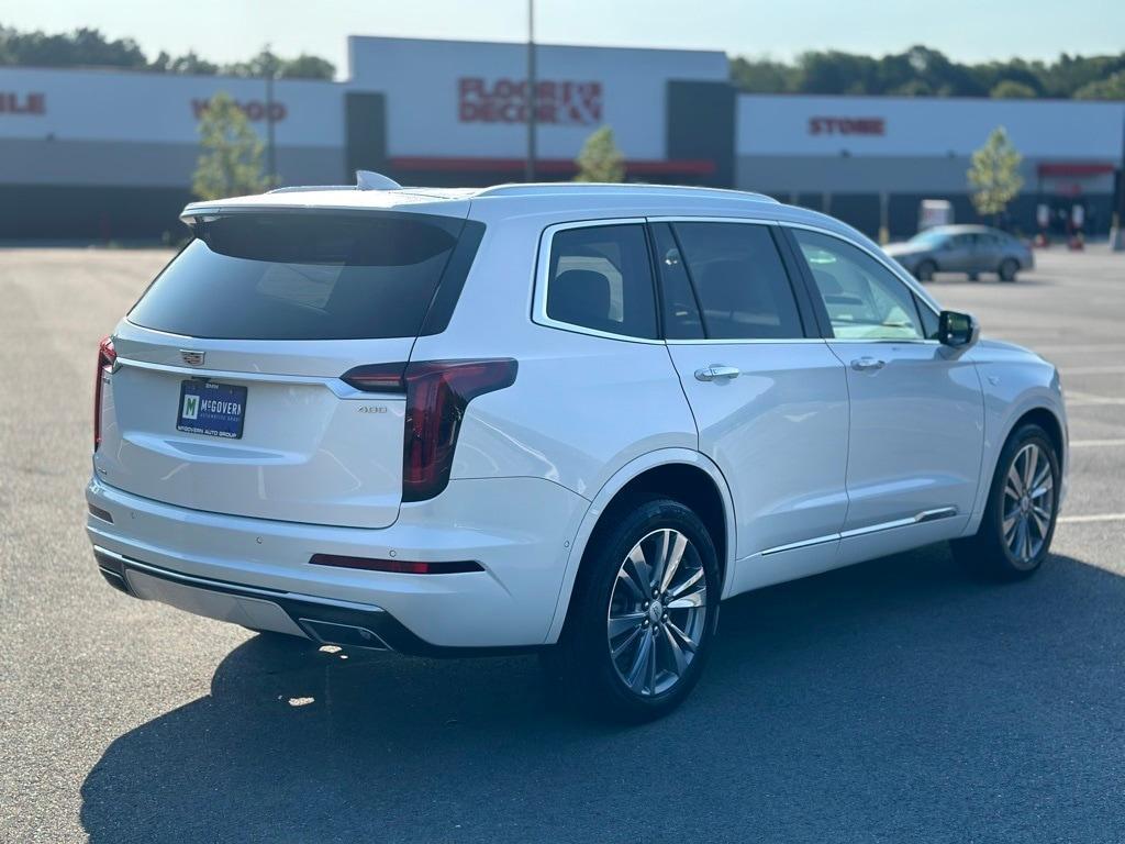 used 2022 Cadillac XT6 car, priced at $32,995