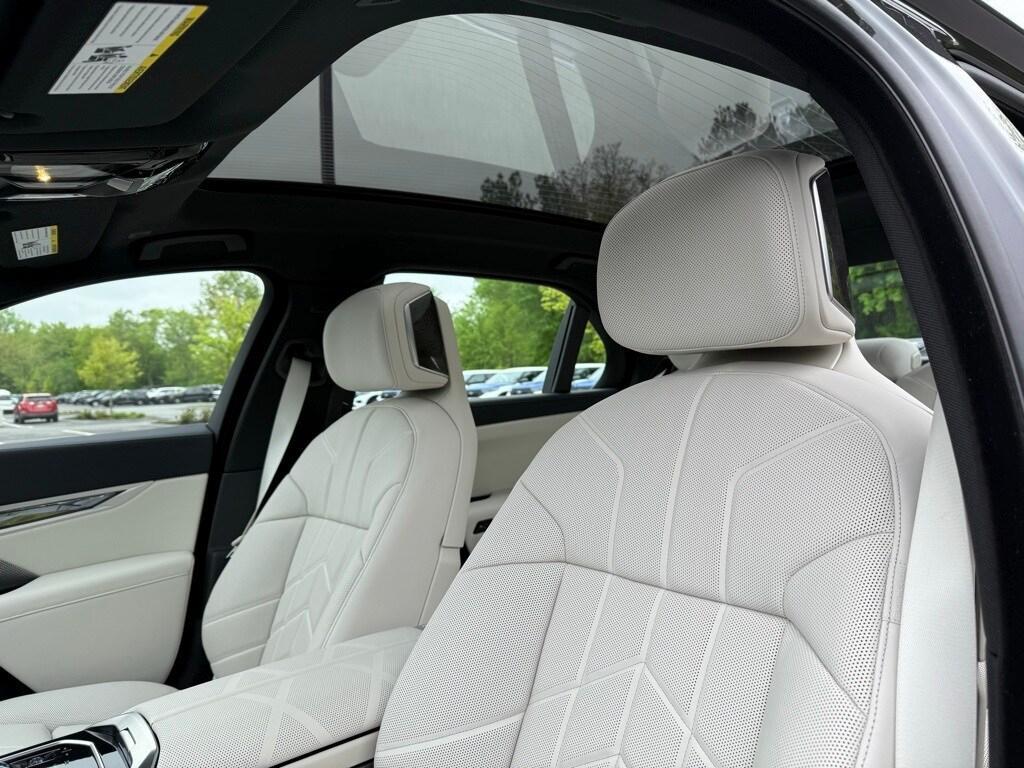 new 2025 BMW i7 car, priced at $110,625