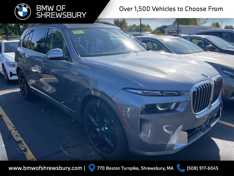 new 2025 BMW X7 car, priced at $90,505