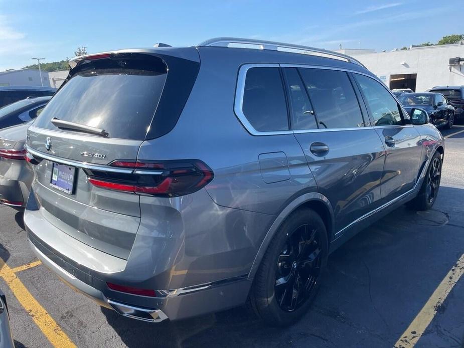 new 2025 BMW X7 car, priced at $90,505