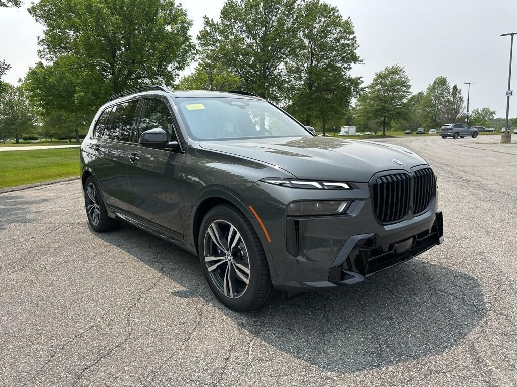 new 2026 BMW X7 car, priced at $99,190