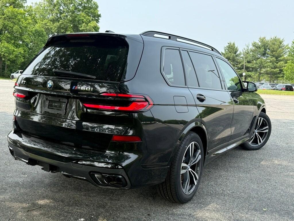 new 2025 BMW X7 car, priced at $118,925