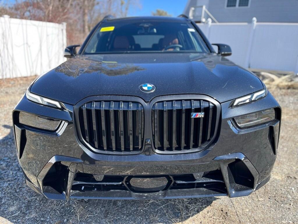 new 2025 BMW X7 car, priced at $118,925