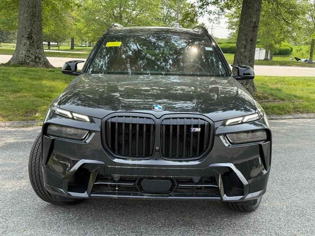 new 2025 BMW X7 car, priced at $118,925