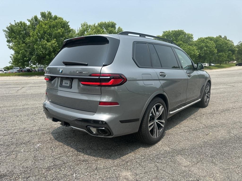 new 2025 BMW X7 car, priced at $95,760