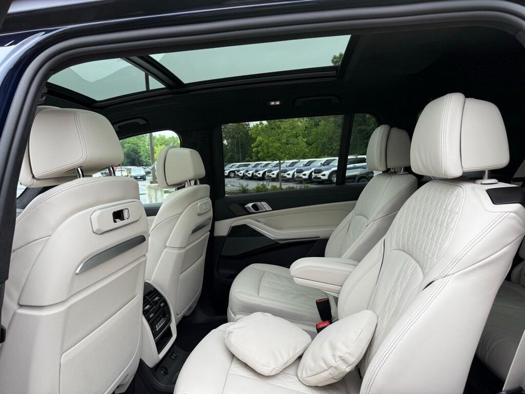 new 2025 BMW X7 car, priced at $119,975