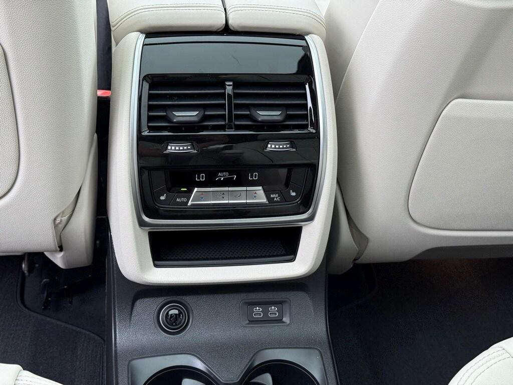 new 2025 BMW X7 car, priced at $119,975