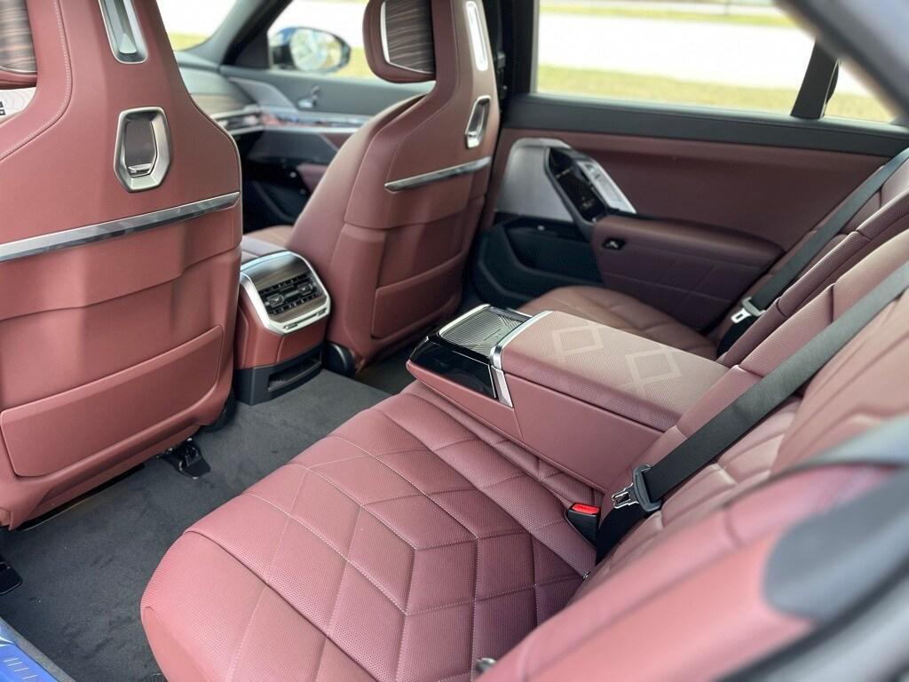 new 2025 BMW i7 car, priced at $127,725