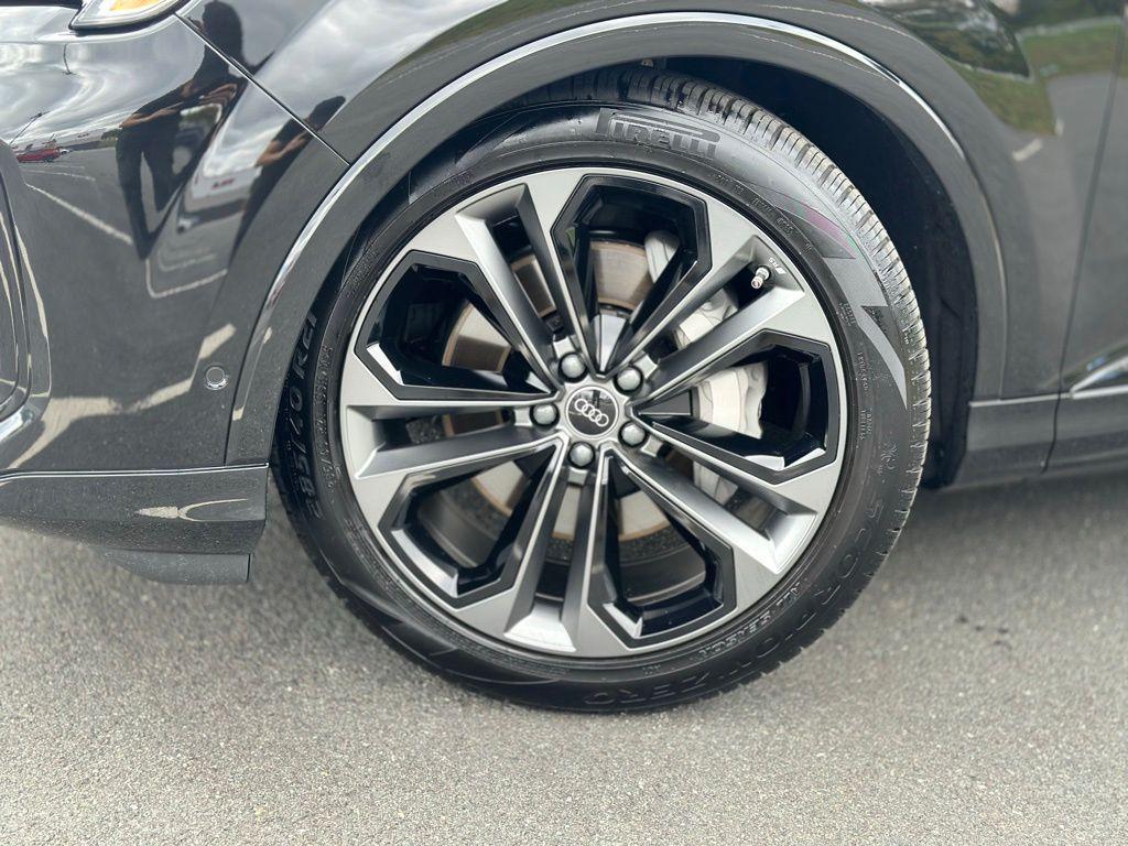 used 2025 Audi Q7 car, priced at $65,639