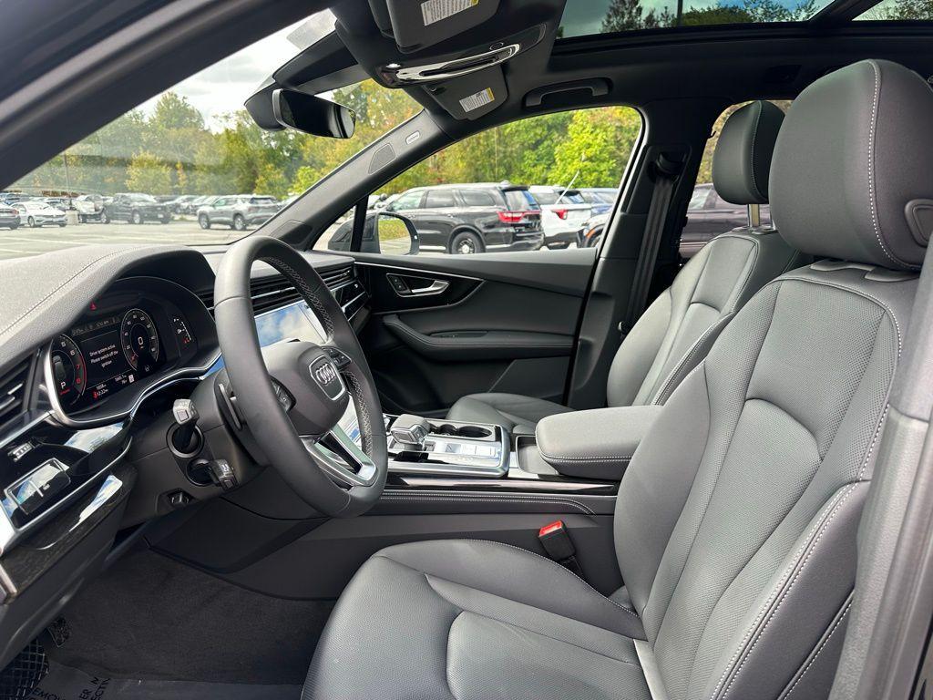 used 2025 Audi Q7 car, priced at $65,639