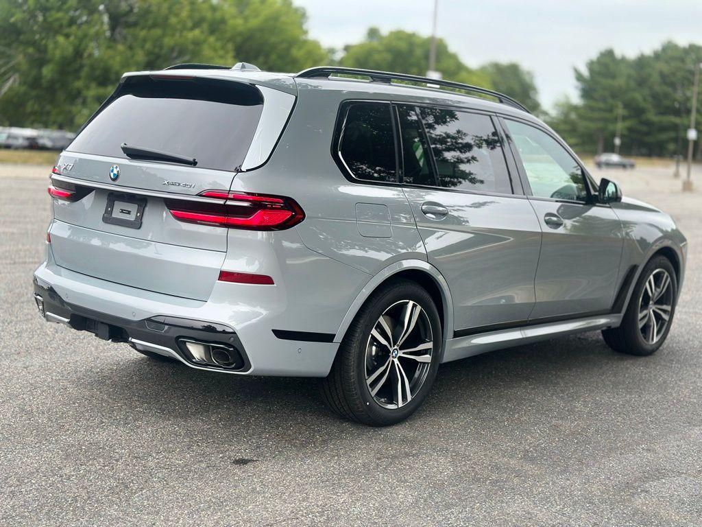 new 2026 BMW X7 car, priced at $100,680