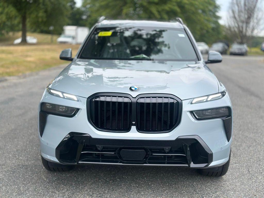 new 2026 BMW X7 car, priced at $100,680