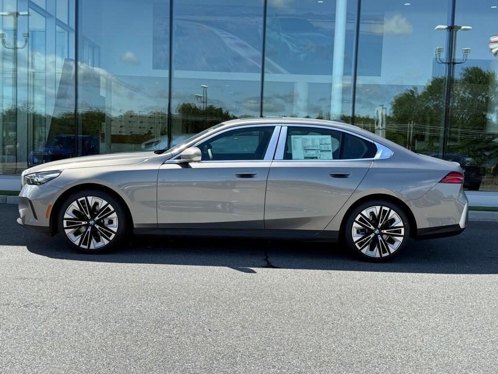new 2025 BMW 530 car, priced at $63,625