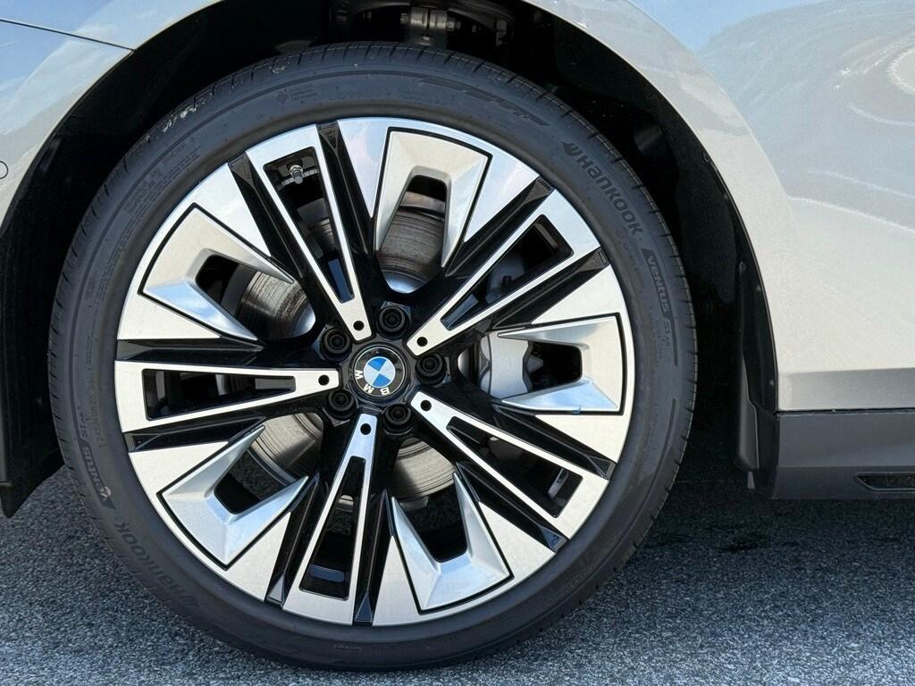 new 2025 BMW 530 car, priced at $63,625