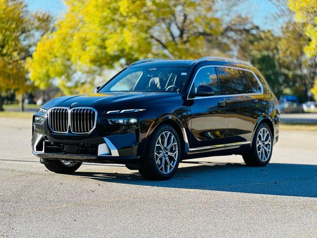 new 2026 BMW X7 car, priced at $92,725