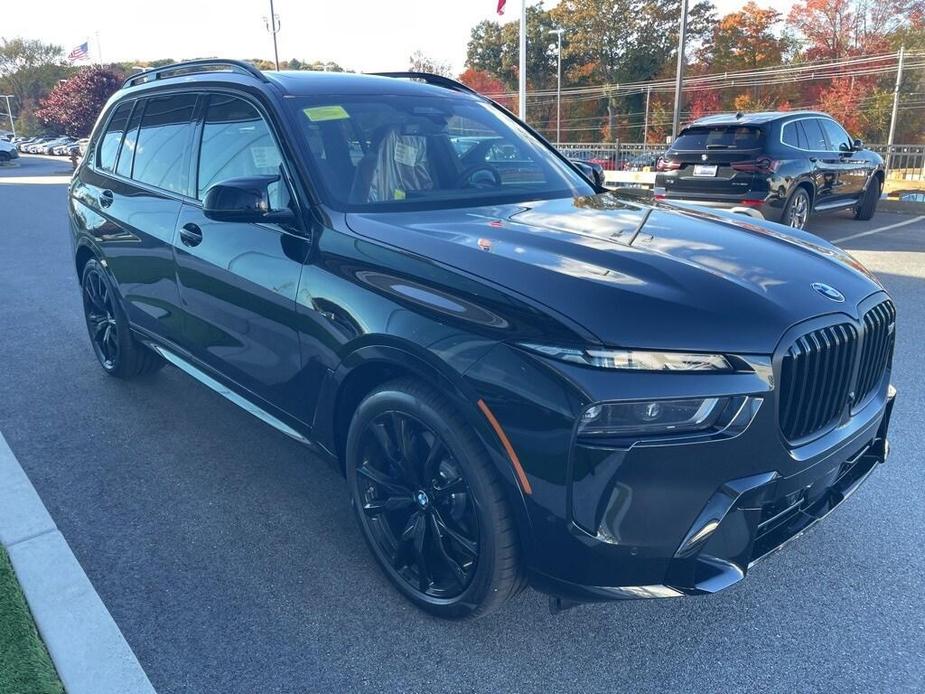 new 2025 BMW X7 car, priced at $119,425