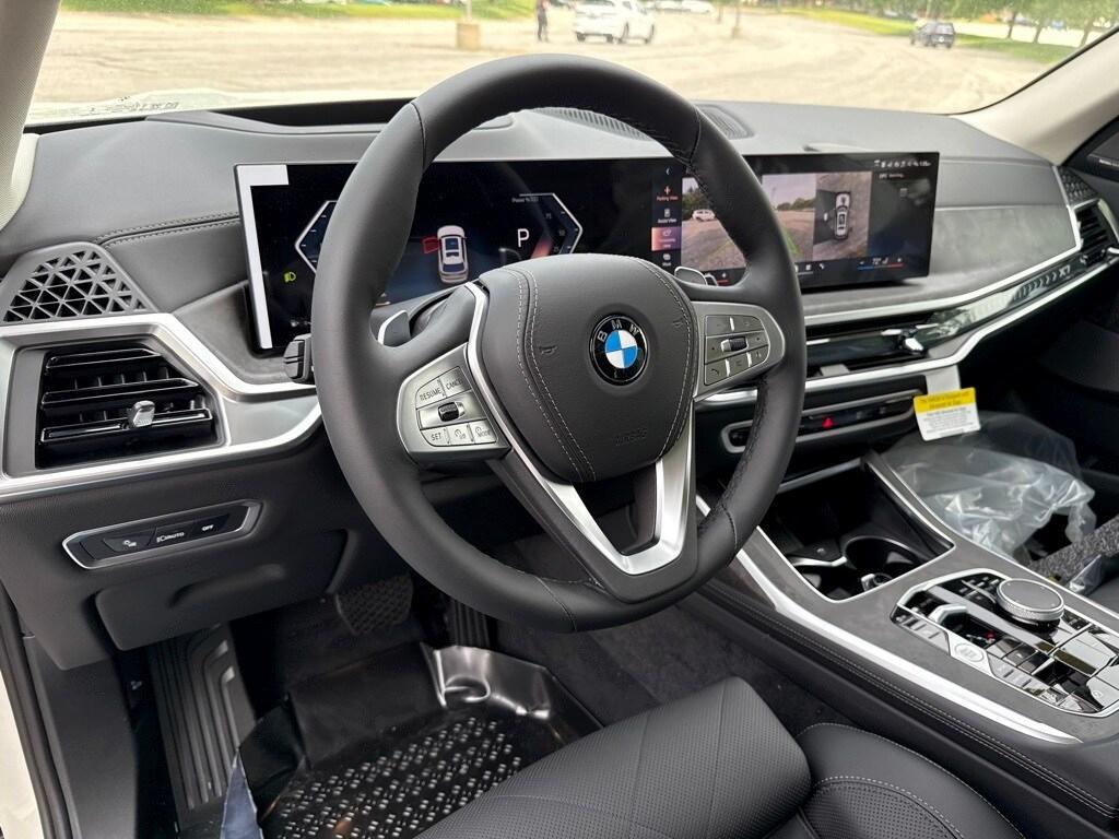 new 2026 BMW X7 car, priced at $90,490