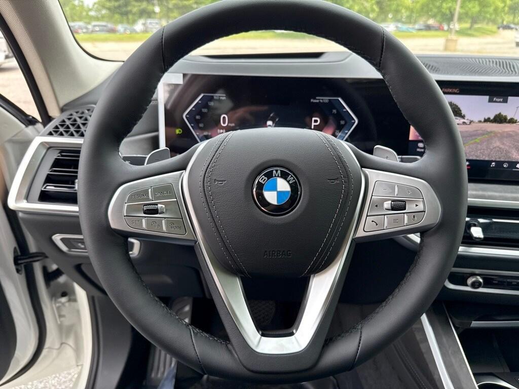 new 2026 BMW X7 car, priced at $90,490