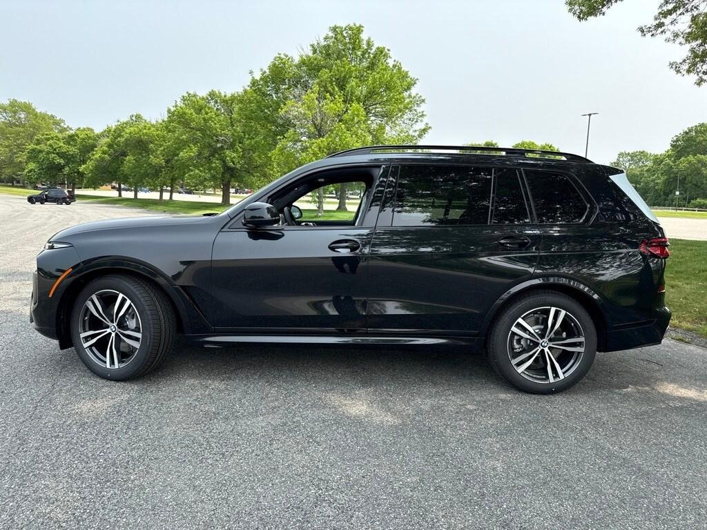new 2026 BMW X7 car, priced at $95,890