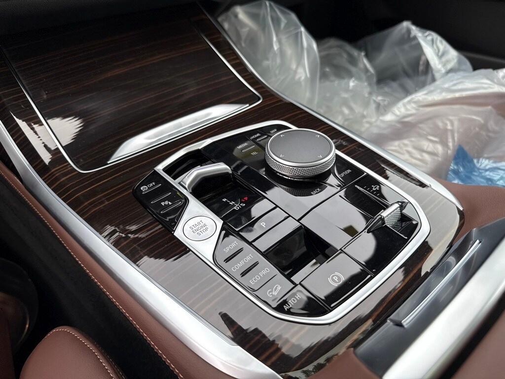 new 2026 BMW X7 car, priced at $95,890