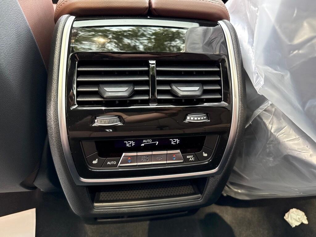 new 2026 BMW X7 car, priced at $95,890