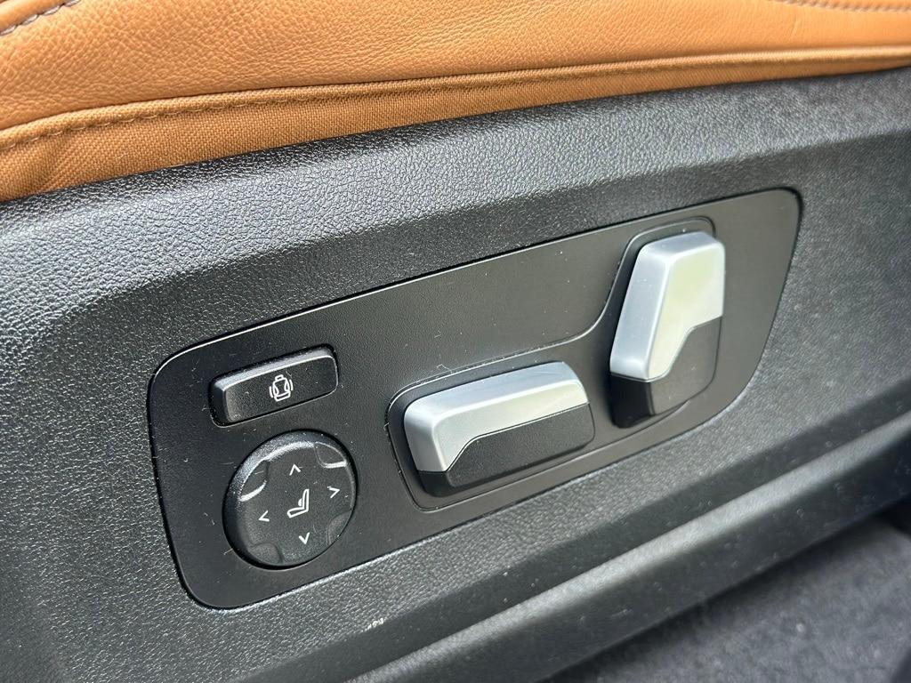 used 2022 BMW X7 car, priced at $55,859