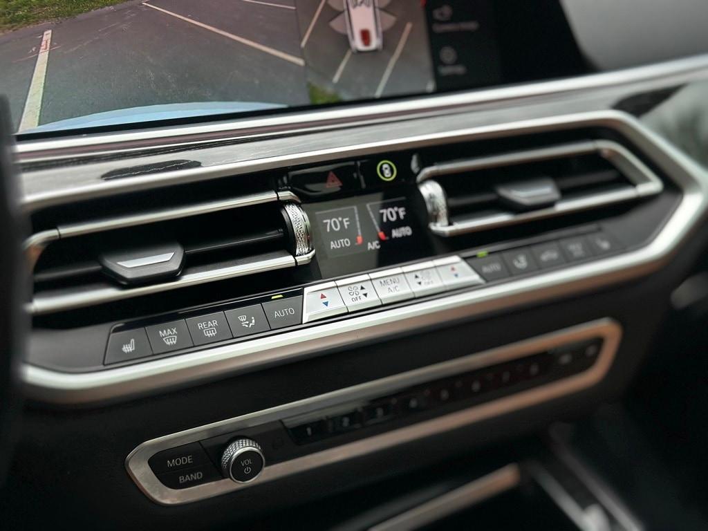 used 2022 BMW X7 car, priced at $55,859