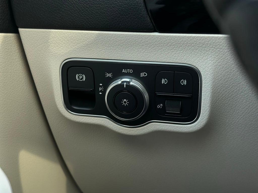 used 2022 Mercedes-Benz GLA 250 car, priced at $29,995