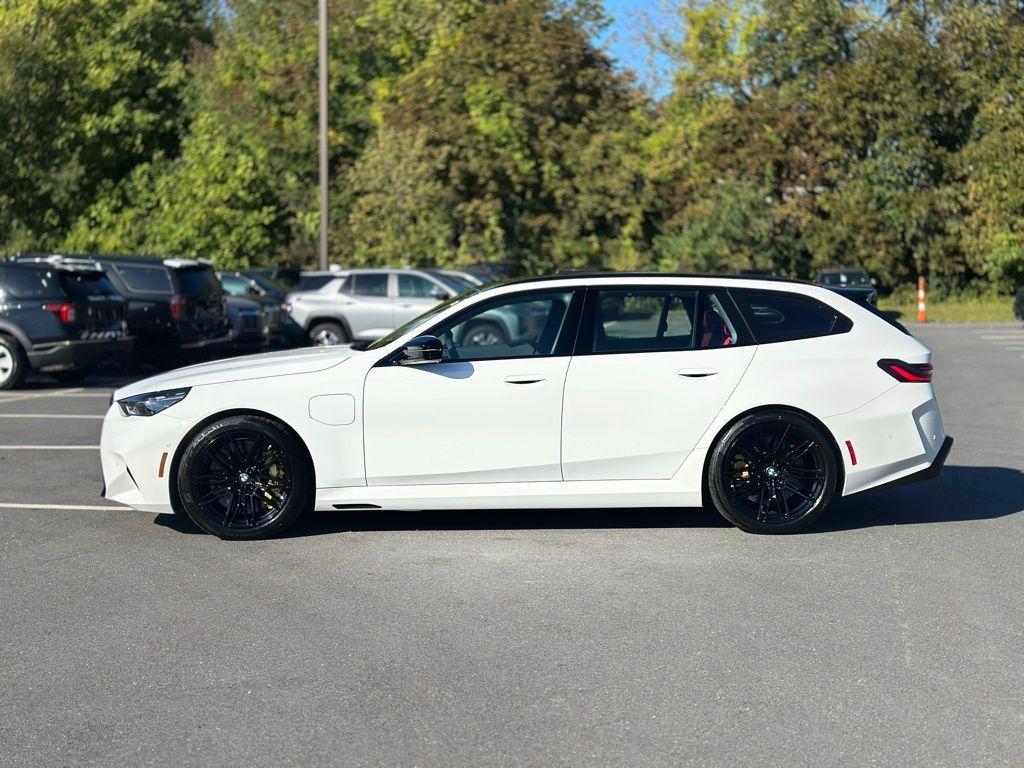 new 2026 BMW M5 car, priced at $141,650