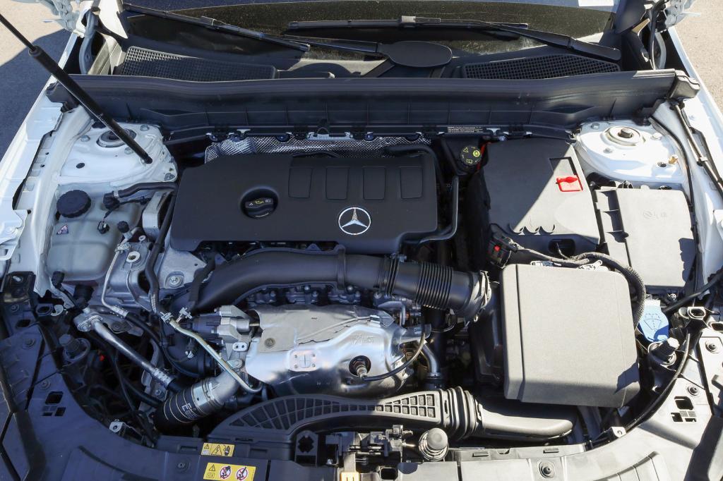 used 2023 Mercedes-Benz GLB 250 car, priced at $37,950