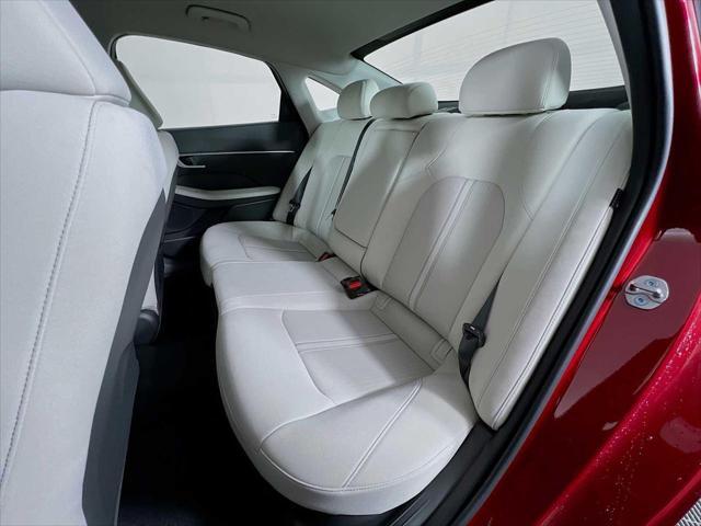 new 2025 Hyundai Sonata Hybrid car, priced at $32,076