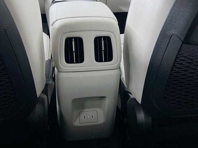 new 2025 Hyundai TUCSON Hybrid car, priced at $41,659