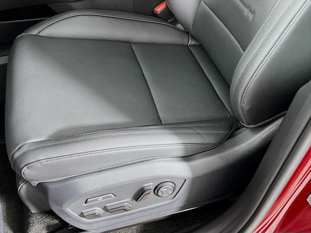 new 2025 Hyundai Santa Fe car, priced at $47,947