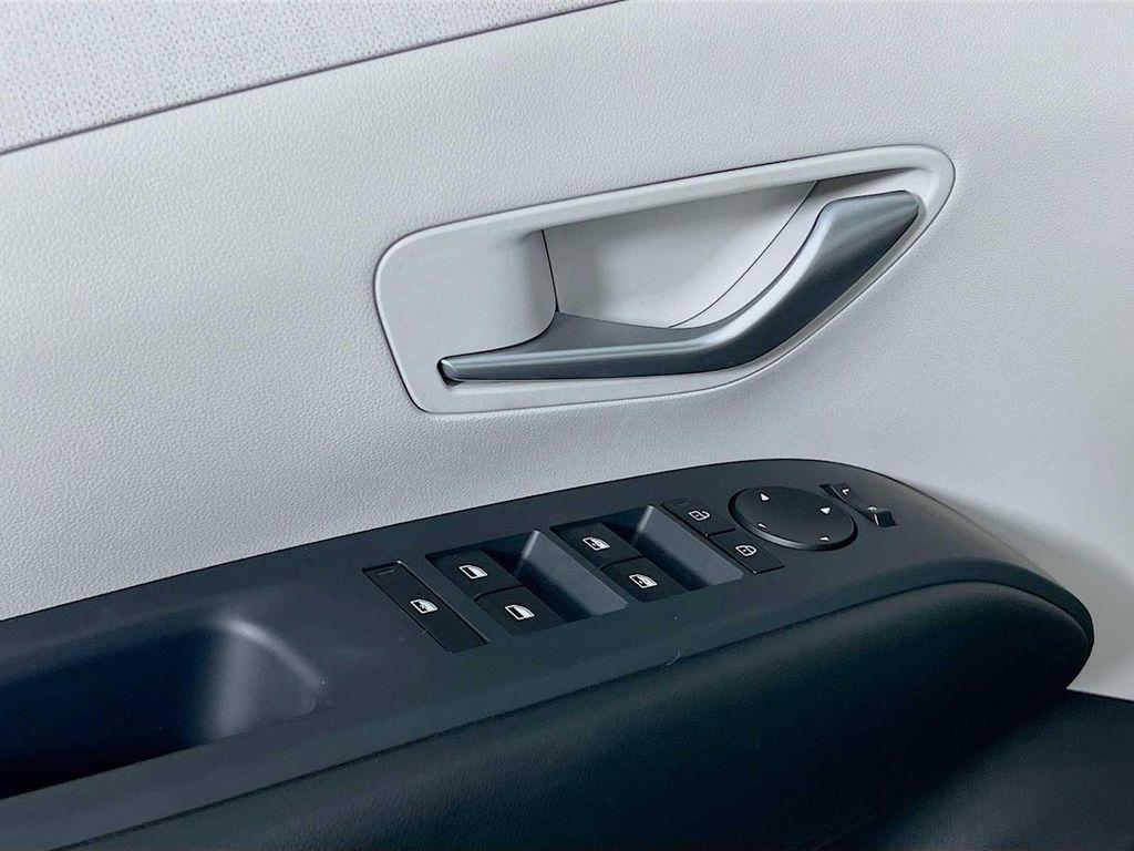 new 2025 Hyundai Tucson car, priced at $34,250