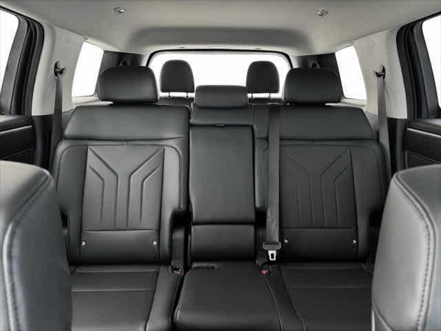 new 2025 Hyundai Santa Fe car, priced at $37,733