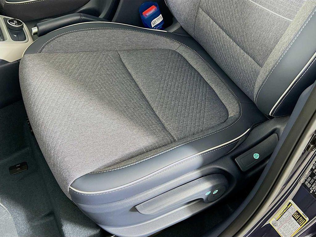 new 2025 Hyundai Venue car, priced at $24,389